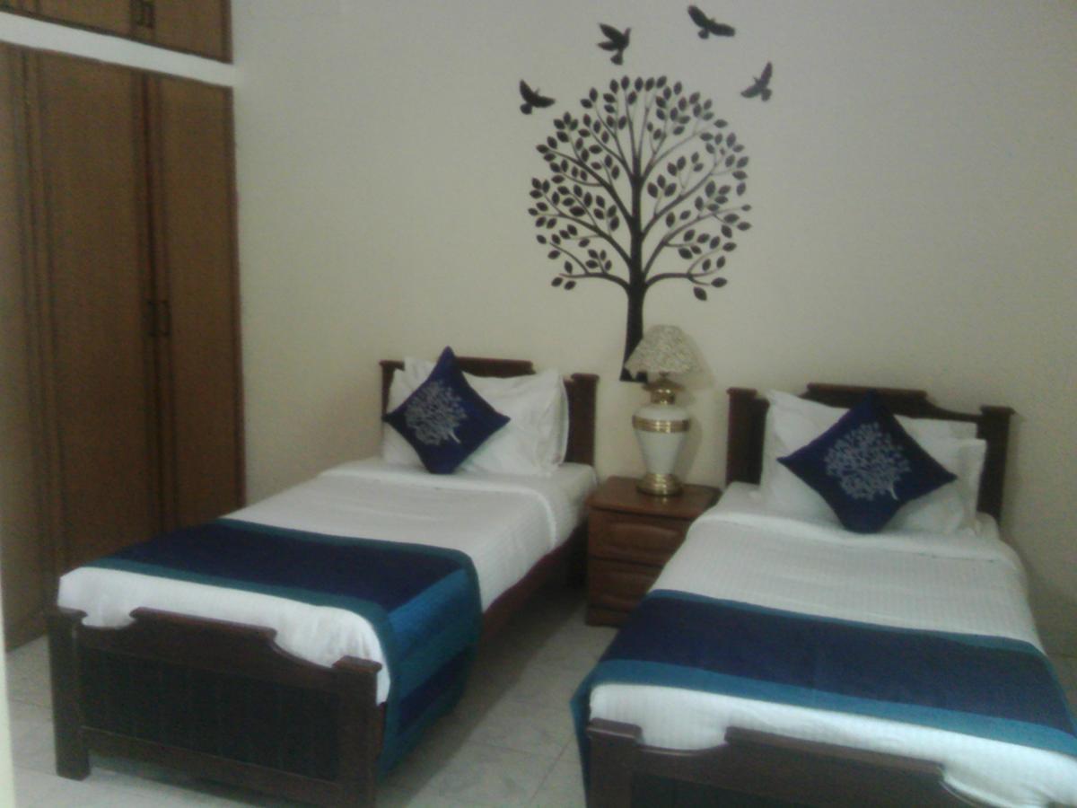 Happy Stay Service Apartments Chennai Luaran gambar