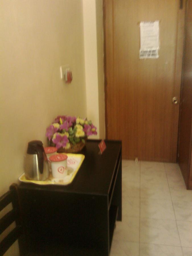 Happy Stay Service Apartments Chennai Luaran gambar